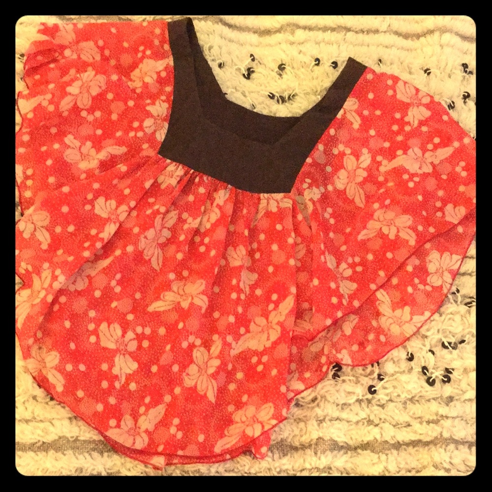 Cape like blouse
